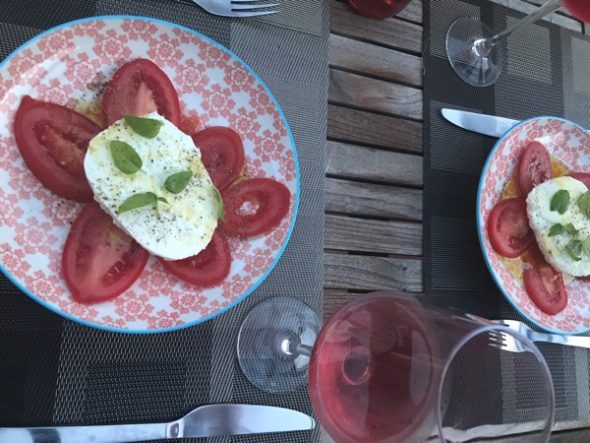 Burrata och tomat