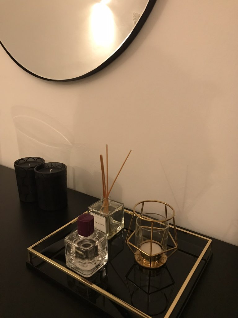 Shopping av inredningsprylar 